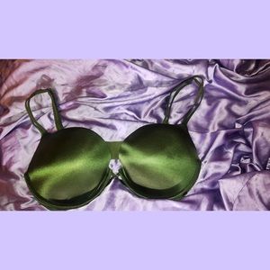 VICTORIA’S SECRET VERY SEXY PUSH UP BRA